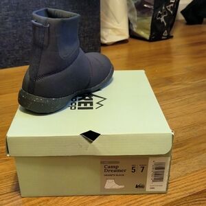 REI Camp Dreamer Booties New
